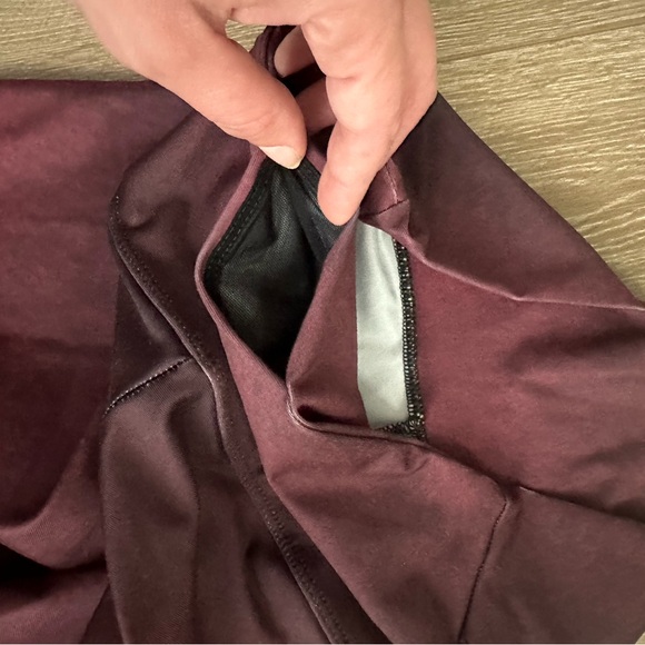 Venor Hunt Women’s Leggings Pheasant Tail Design - Picture 3 of 4